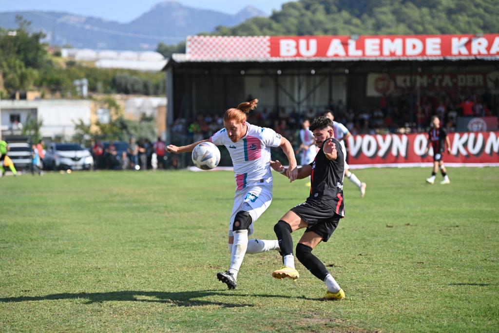 Kumluca Belediyespor Sezona 3-0 Galip Başladı (1)