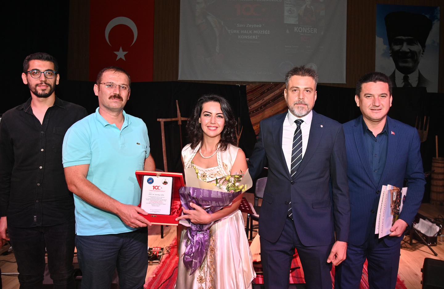 Kumluca'da Sarı Zeybek temalı Türk Halk Müziği Konseri (3)