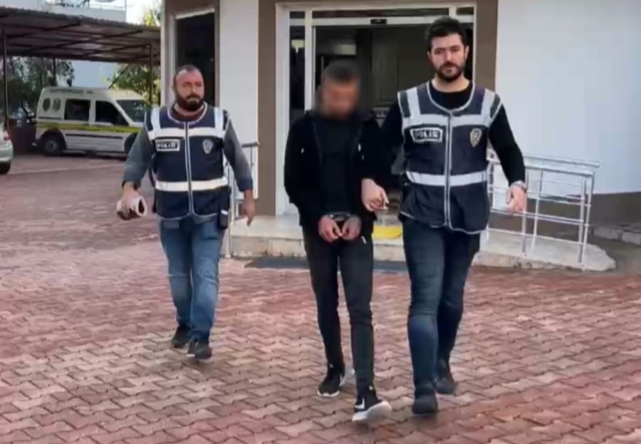 Antalya'da 96 Aranan Şahıs Yakalandı, 13'ü Tutuklandı (3)