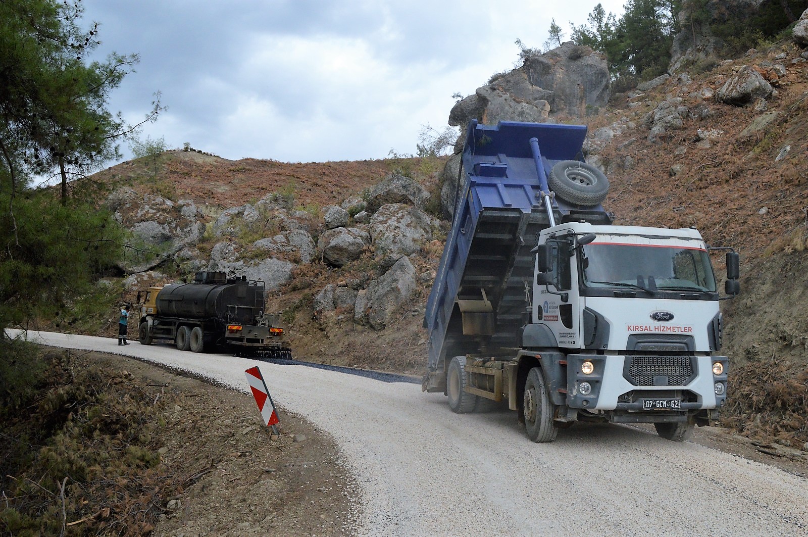 Finike Dağbağ Mahallesi Grup Yolu Asfalt Çalışması (13)