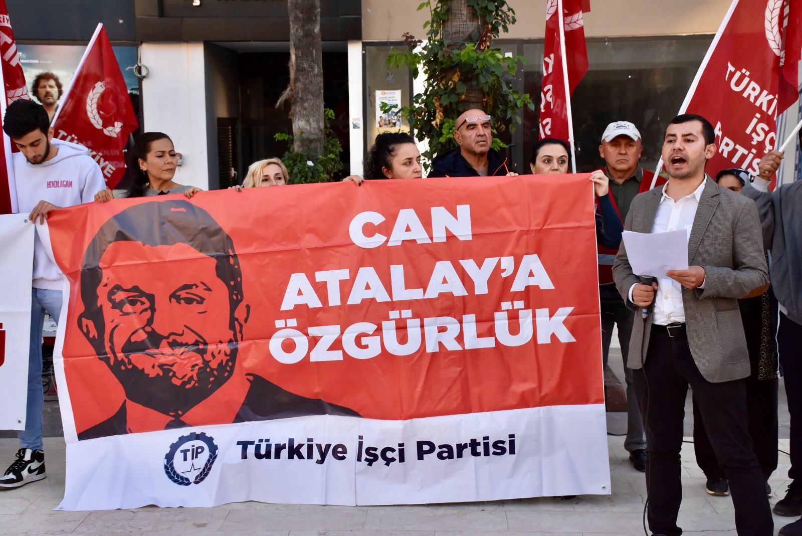 TİP'ten Can Atalay için Cumhuriyet Meydanında açıklama Hatay halkı vekilini istiyor (5)