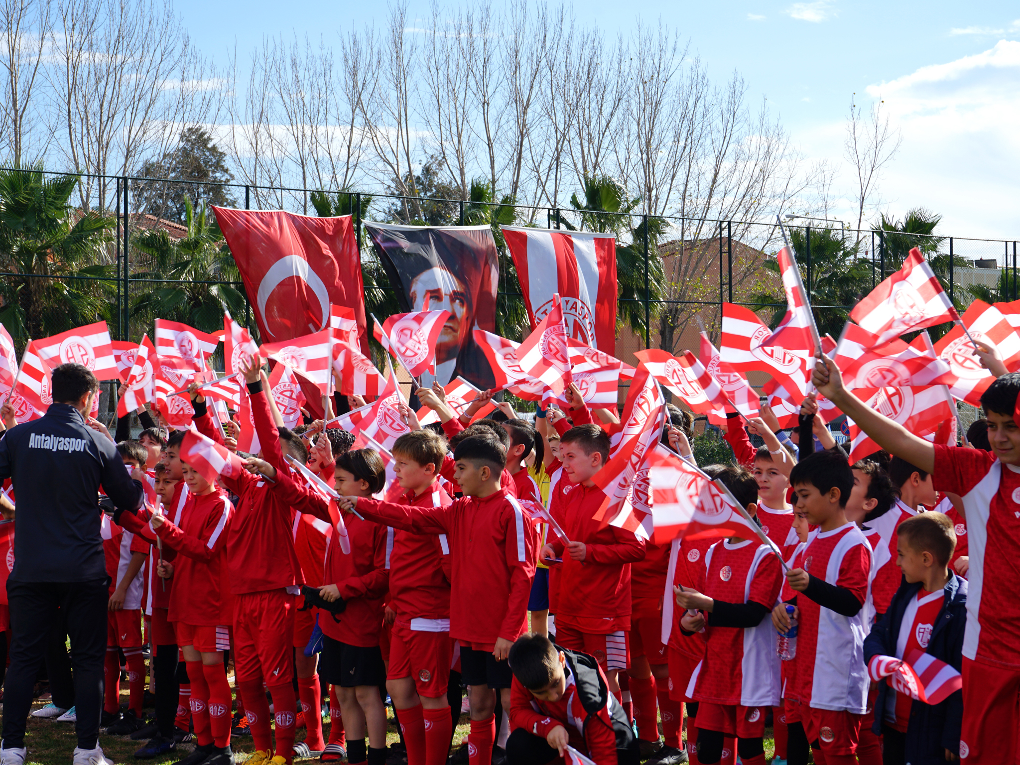 Futbol Okulları Gelişim ve Kış Kampı’nı Tamamladı (5)
