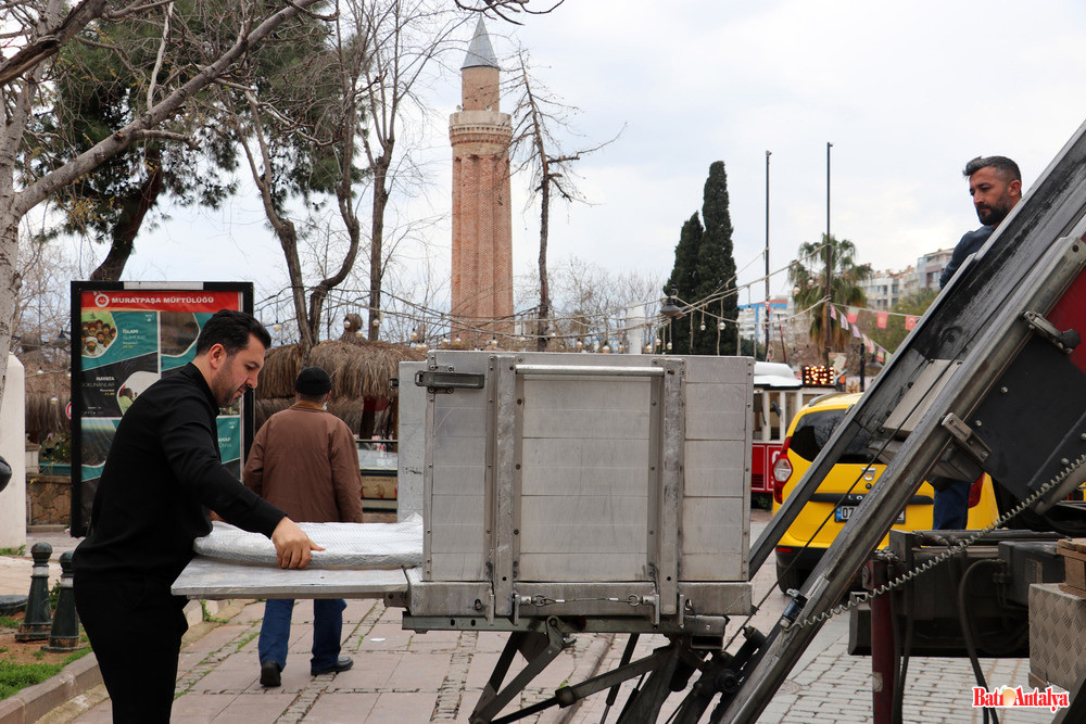 Antalya'nın Sembolü Saat Kulesi' (2)