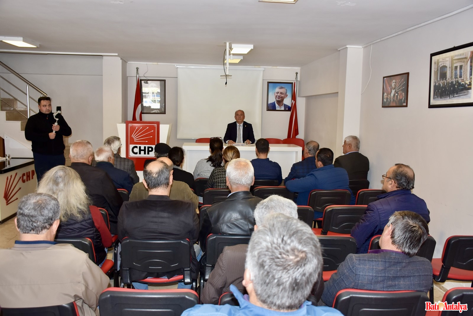 Chp Kumluca'da Yeni Yönetim Oluşturuldu! 3