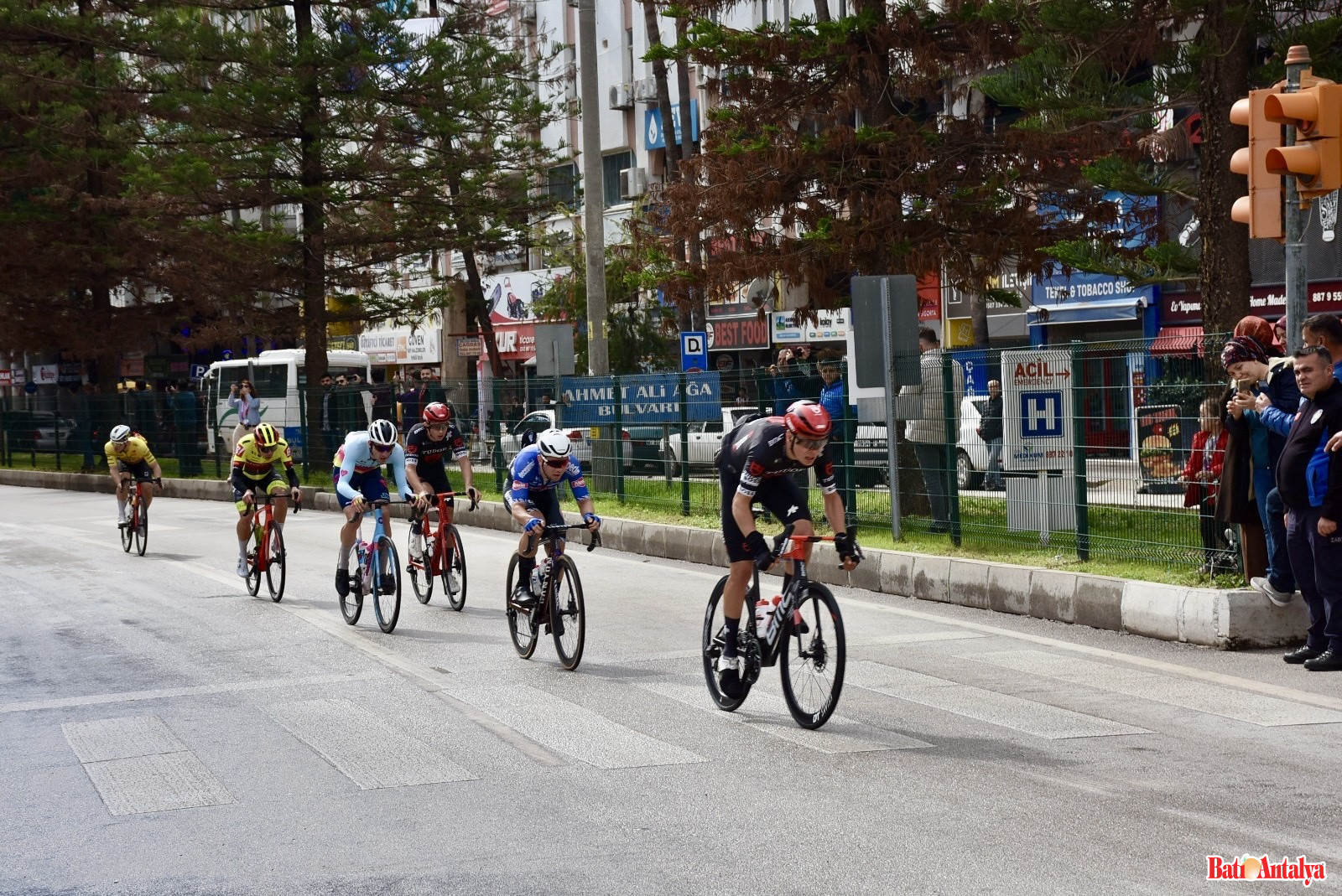 Tour Of Antalya Bisiklet Turu 2. Etabı Kumluca'dan Geçti 3