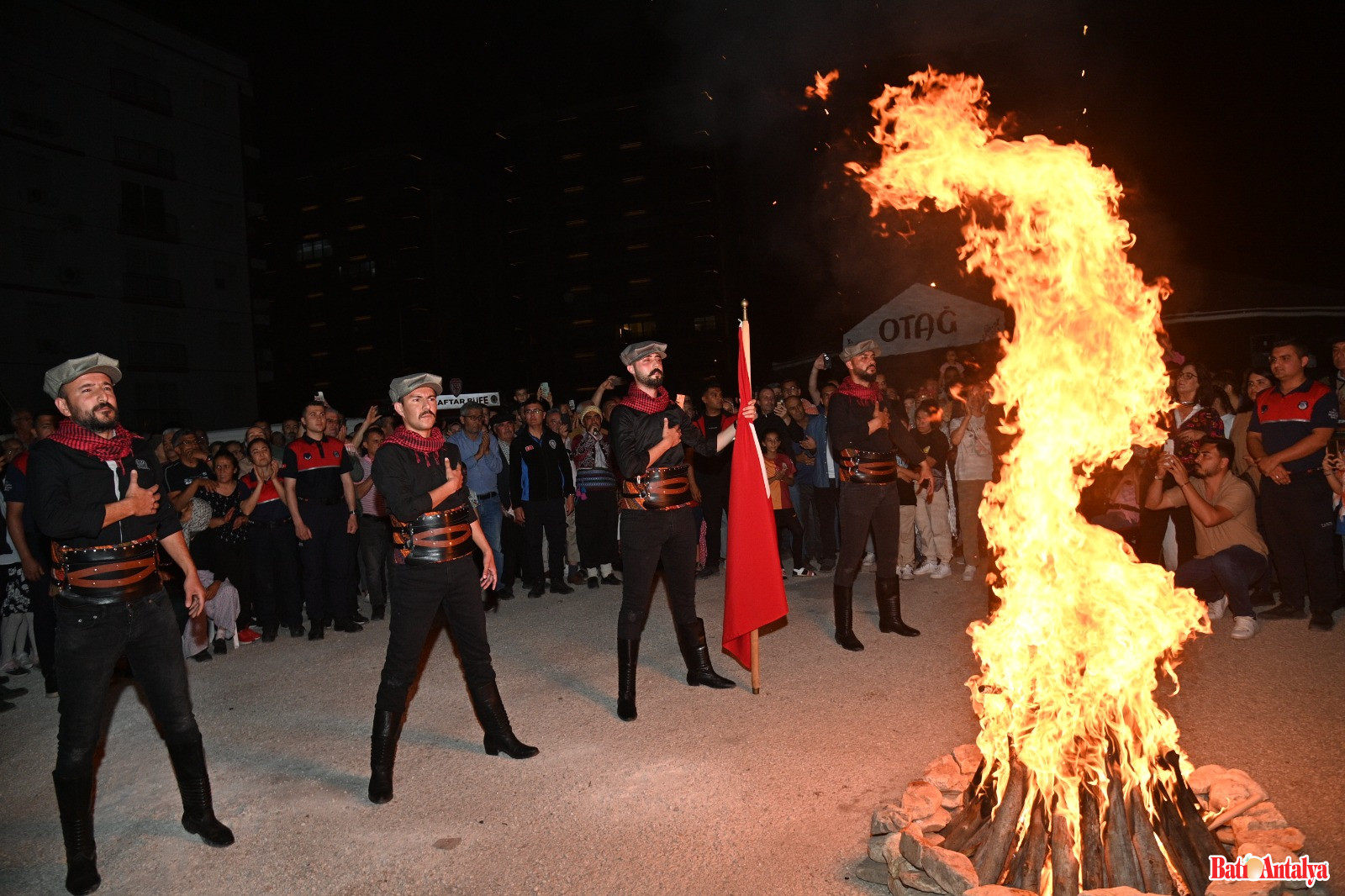 Yörük Ateşi̇ Yakildi 1