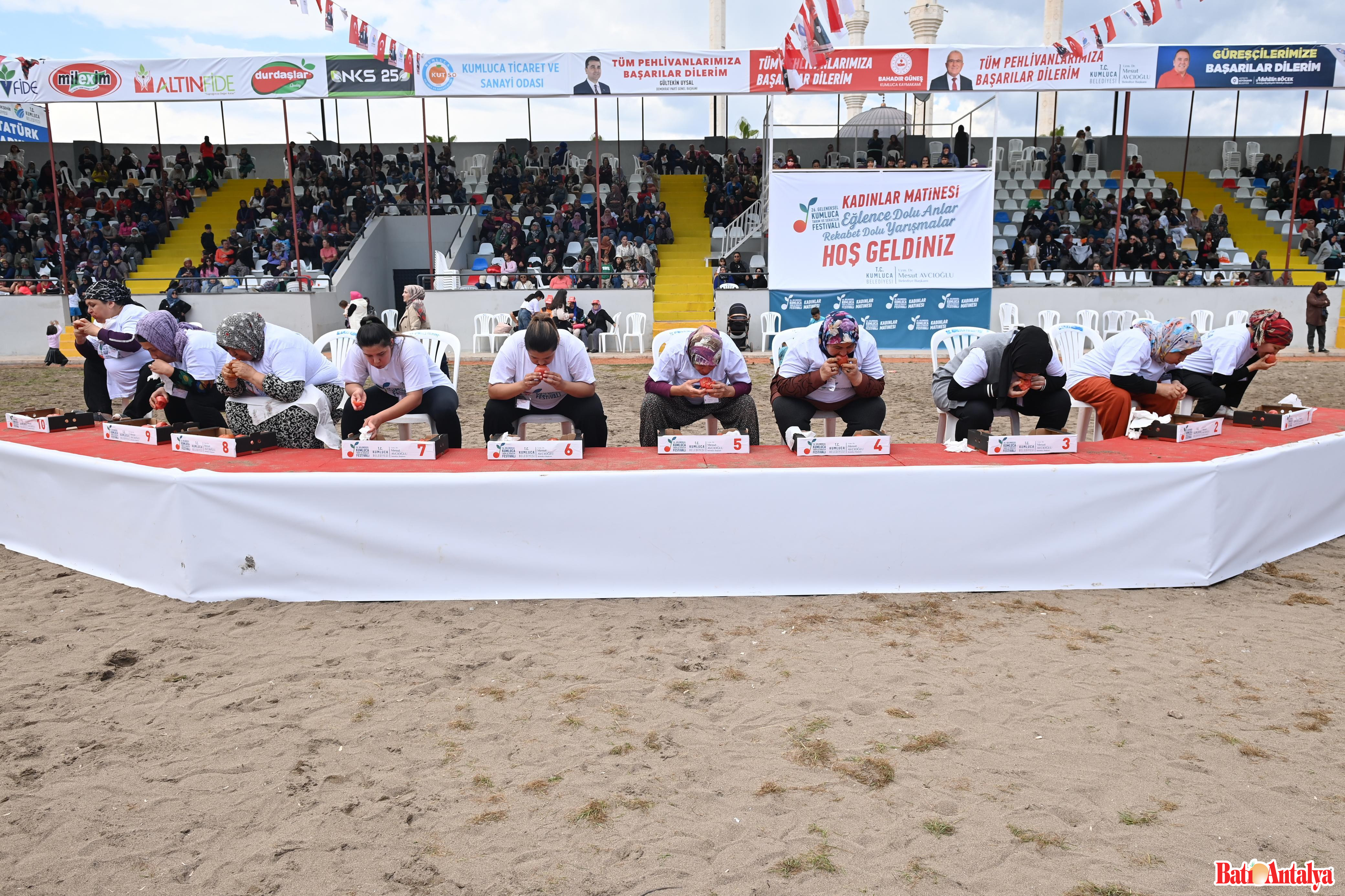 Kadinlar Mati̇nesi̇ Festi̇vale Renk Katti 7