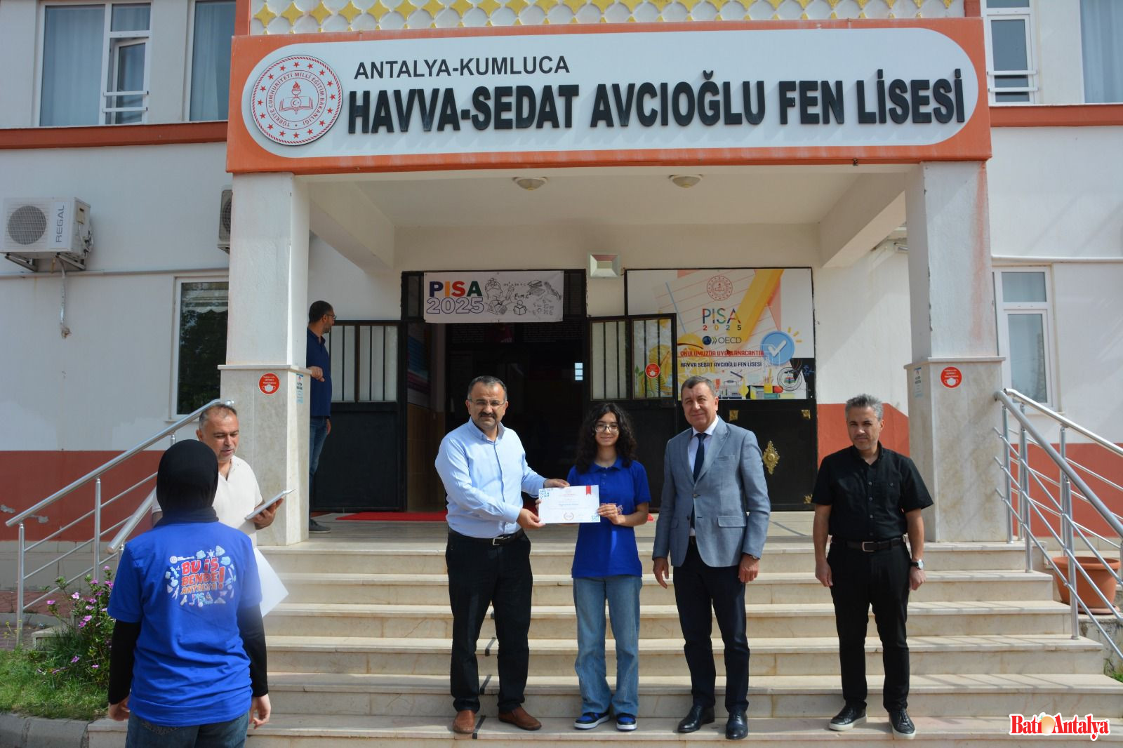Kumluca Havva Sedat Avcıoğlu Fen Lisesi 3