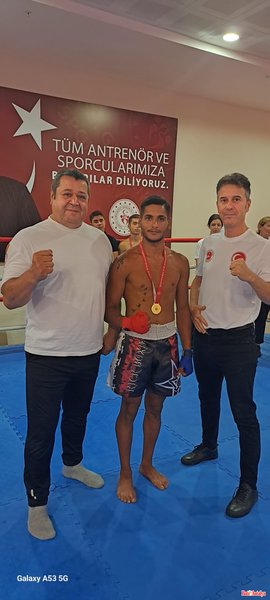 Kumluca Ki̇ckbox 8
