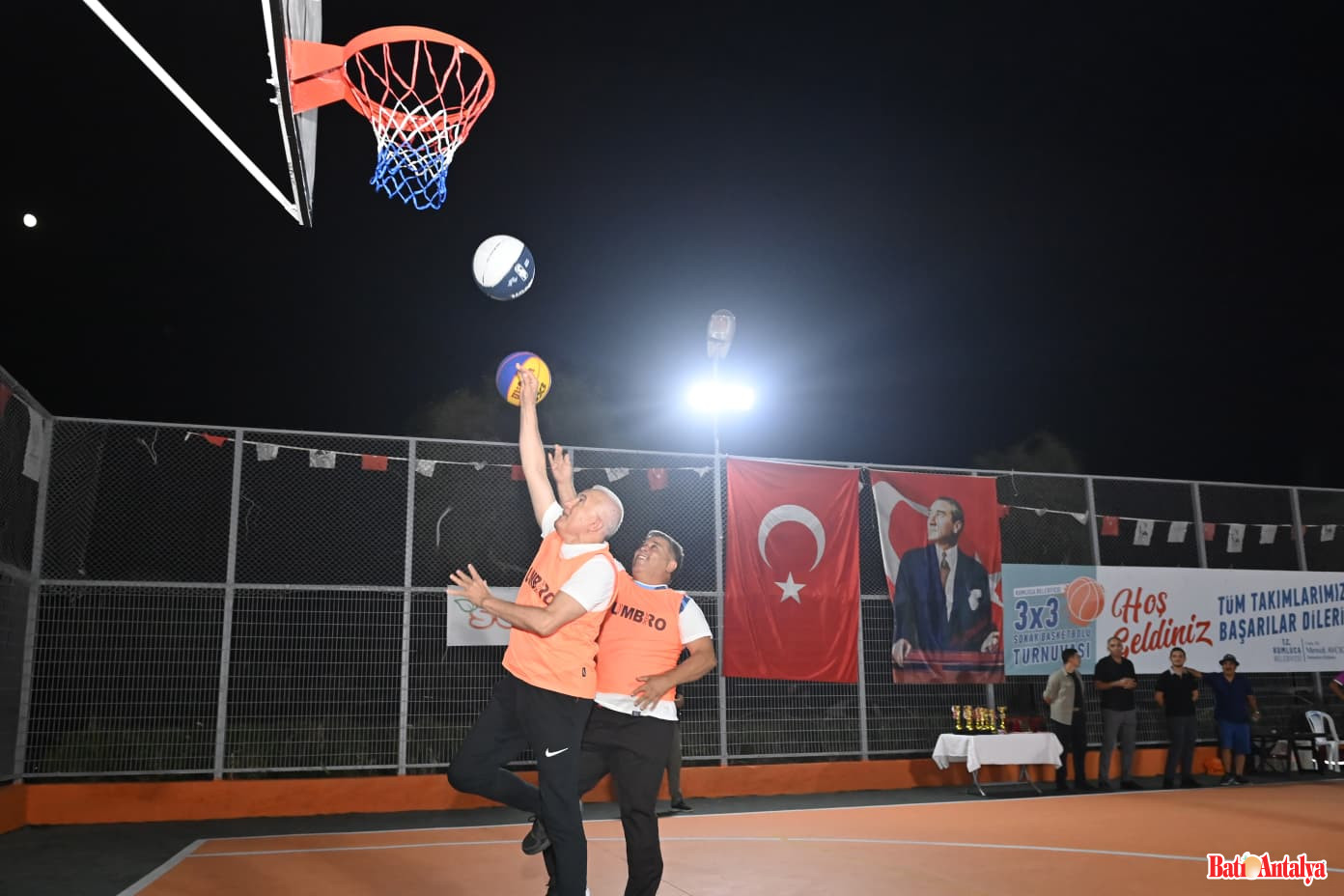 Basket Fi̇nal 4