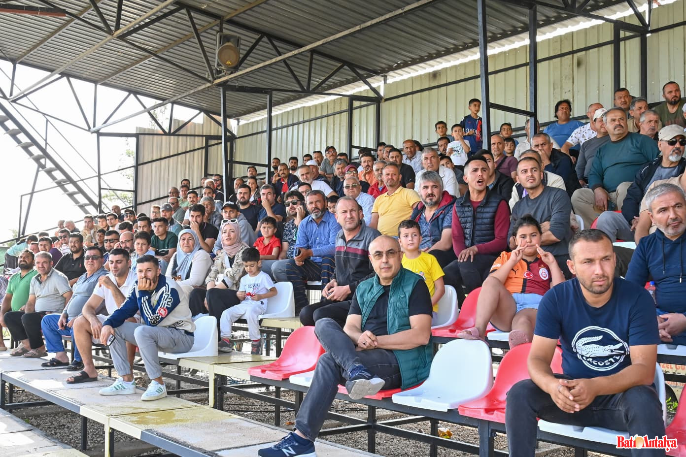 Kumluca Beledi̇yespor Evi̇ndeki̇ İlk Maçinda 2 6