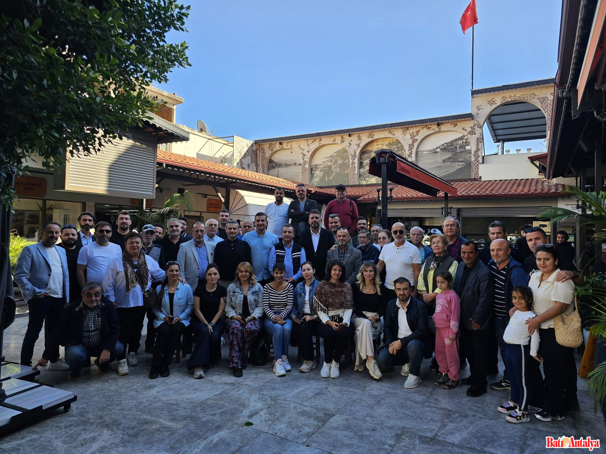 Müsi̇ad Manşettt 14