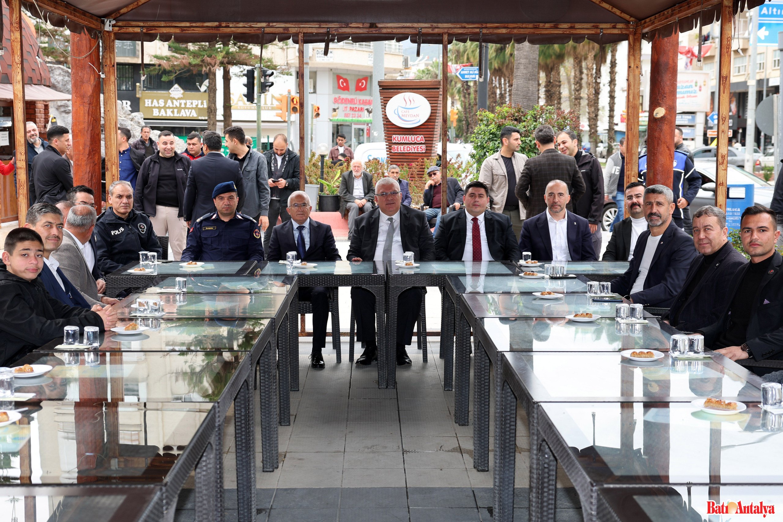 Bayramda Kumluca Tek Yürek Oldu