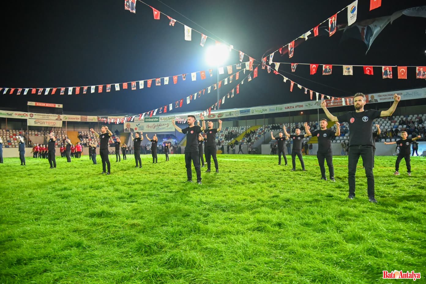 Halk Eği̇ti̇m Gösteri̇ 6