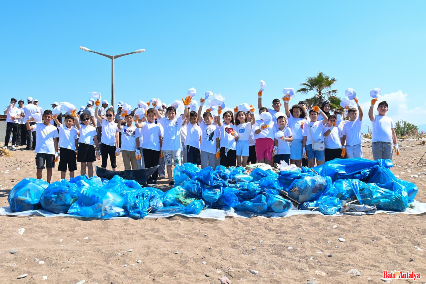 Kumluca’da “Antalya’da Deniz Hep Temiz” Etkinliği