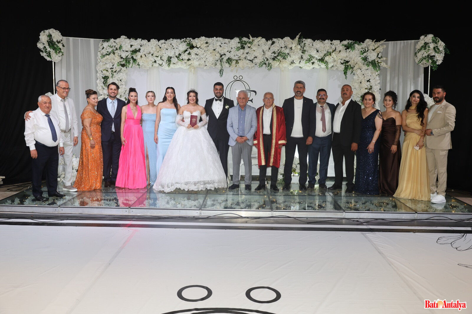 Öykü ile Fırat Dünyaevine Girdi