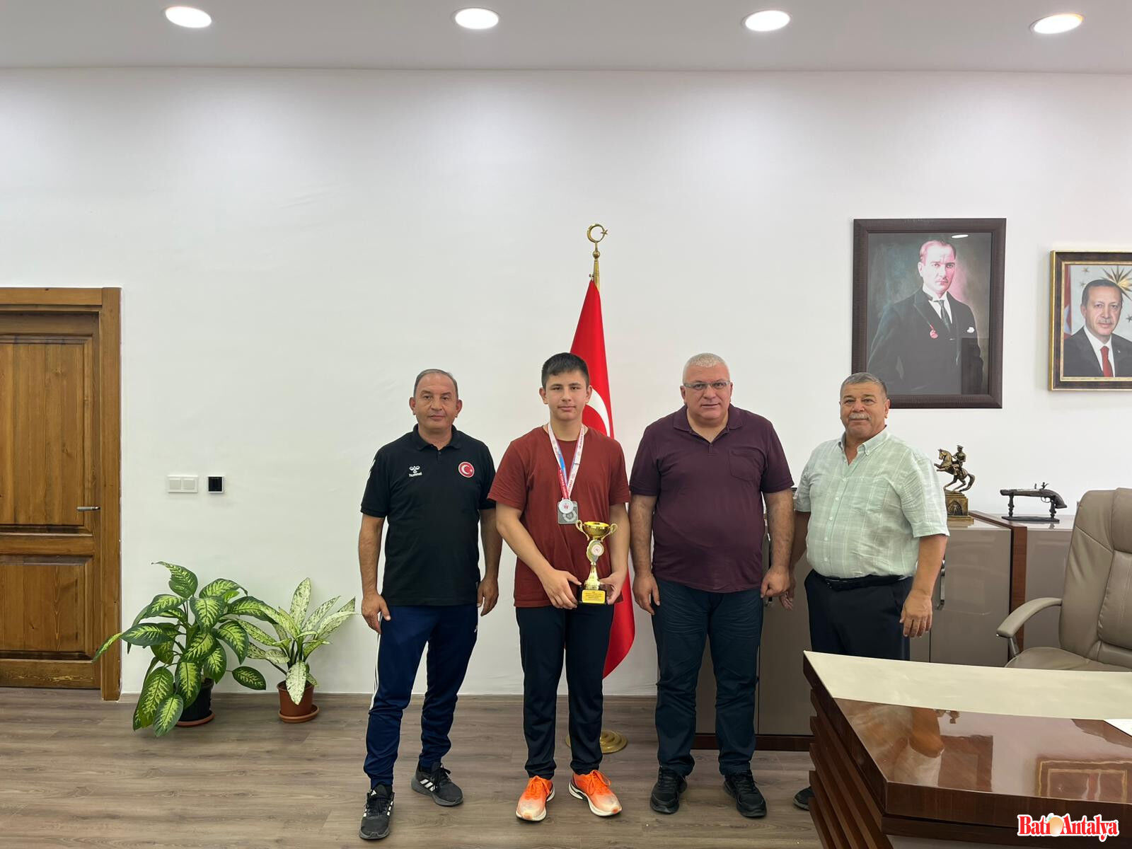 Kumluca'da Milli Judocuya Ödül