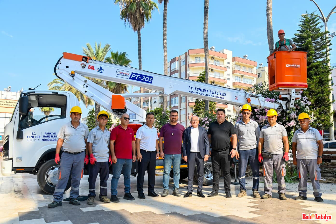 Kumluca Belediyesi Araç Filosunu Güçlendiriyor