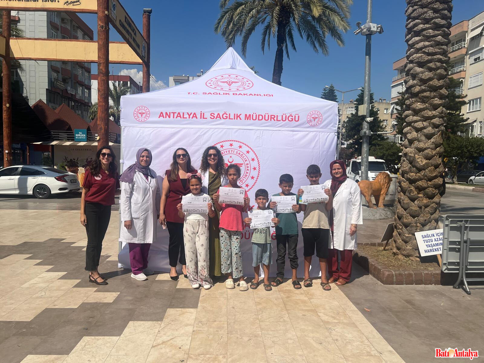 Kumluca’da Halk Sağliği İçi̇n Meydanda Buluştular 3