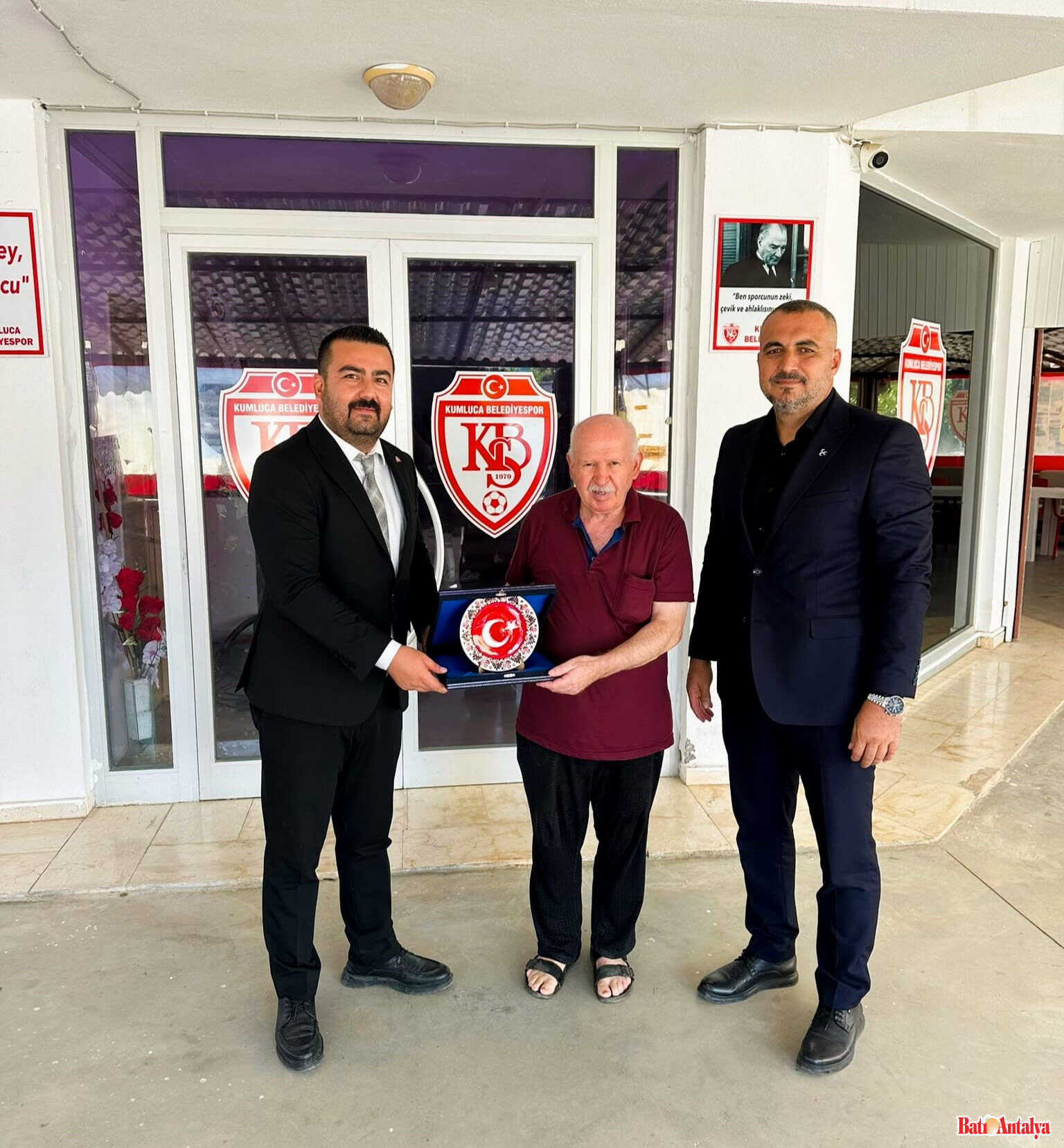 MHP Kumluca’dan Gaziler Günü’nde Anlamlı Ziyaret
