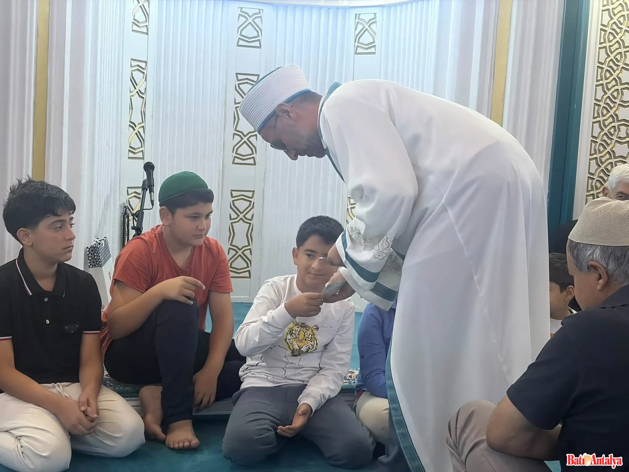 Kumluca’da Sabah Namazı Buluşmaları Coşkuyla Yeniden Başladı