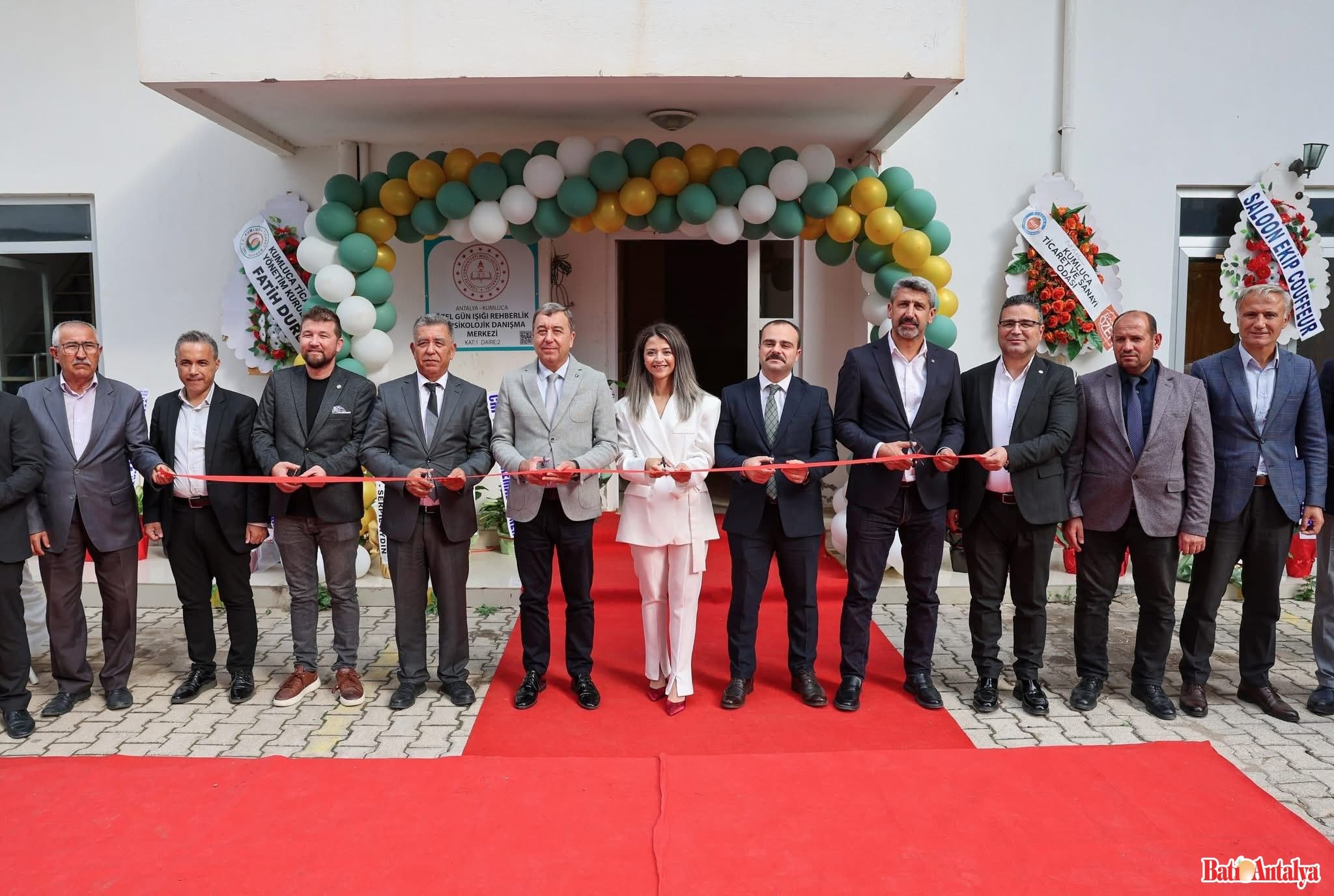 KUMLUCA’DA GÜN IŞIĞI REHBERLİK VE PSİKOLOJİK DANIŞMA MERKEZİ TÖRENLE AÇILDI