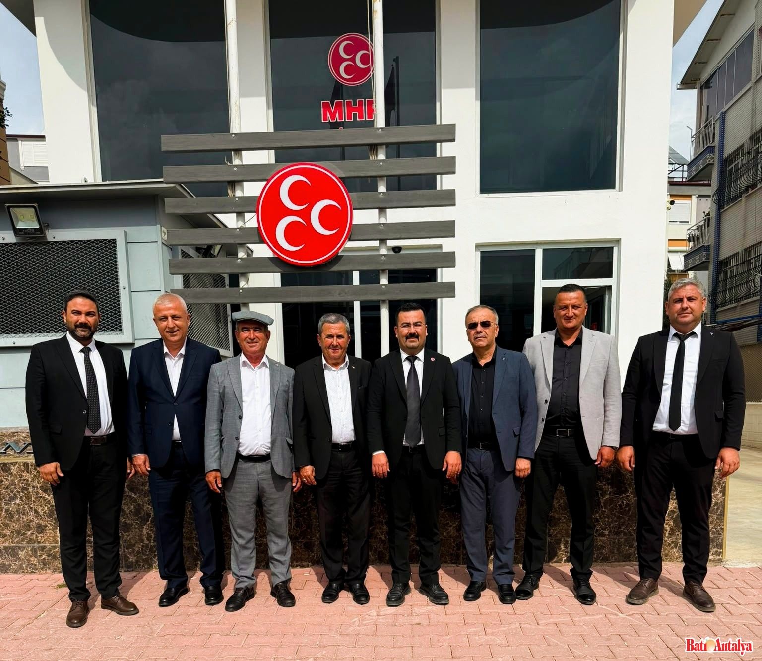 KUMLUCA’NIN ODA BAŞKANLARINDAN MHP İL BAŞKANI GÜNEŞ’E ZİYARET
