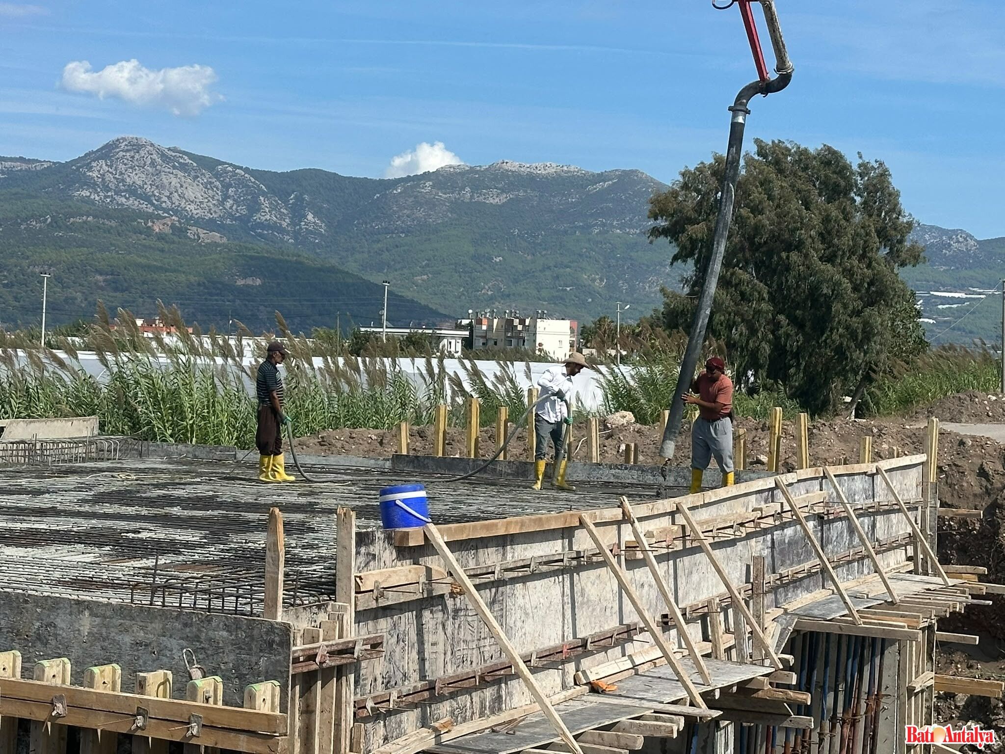 Üleşi̇k Deresi̇’nde Köprü Çalişmalari 3