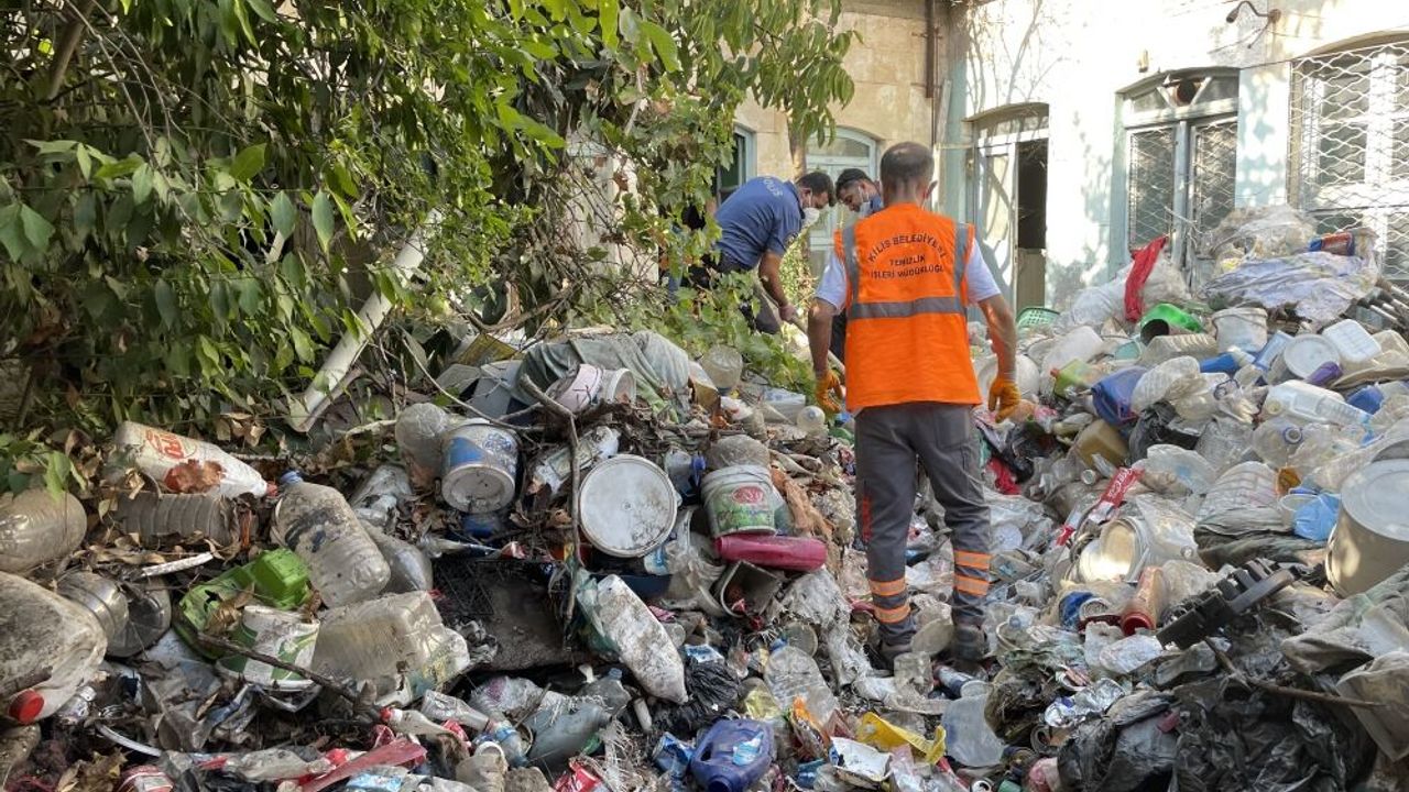 Kilis'te bir kişi yalnız yaşadığı çöp dolu evde ölü bulundu