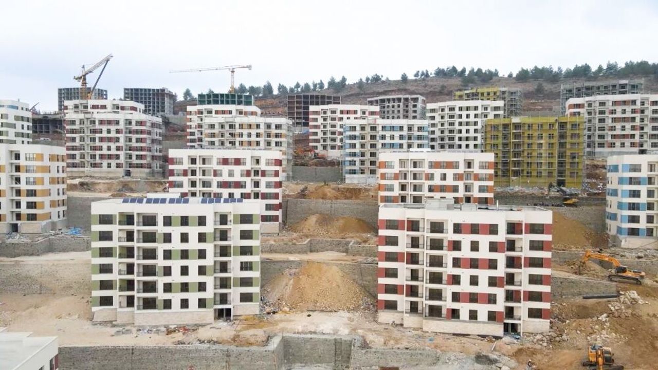 Bakan Özhaseki'den Kilis'te deprem konutlarına ilişkin açıklama: