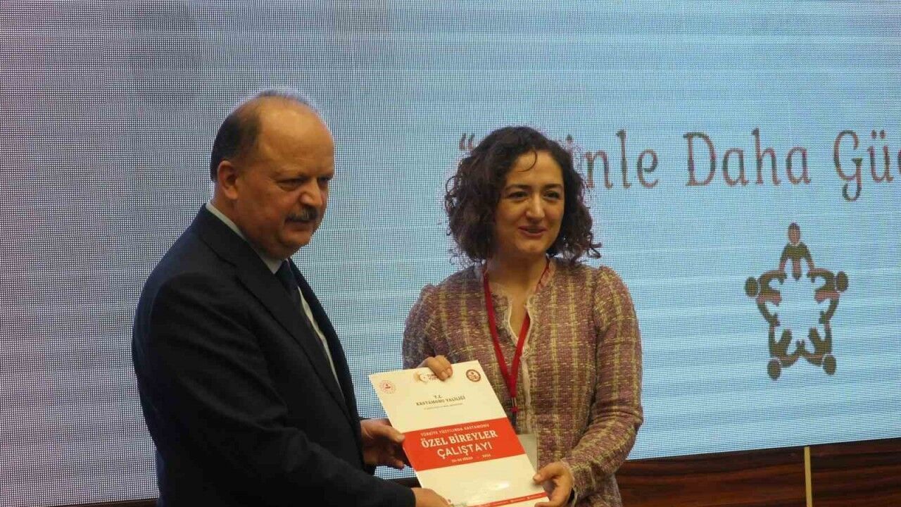 Özel bireylerin eğitim hayatına katkı sağlayacak çalıştay sona erdi