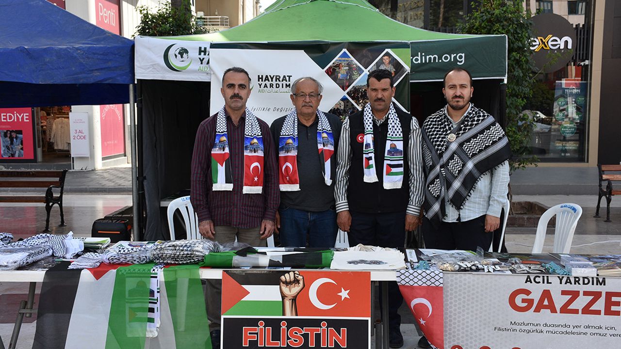 Hayrat Yardım Derneğinden Gazze İçin Farkındalık Çadırı