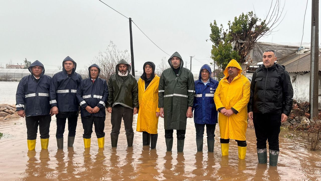 Mecliste Defalarca Uyarılmıştı, Kumluca’da Büyük Sel Felaketi Yaşandı