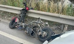 KOCAELİ - Bariyere çarpan motosikletteki 2 kişi yaralandı