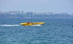 Antalya sahillerinde yoğunluk yaşandı