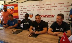 Kayserispor'un teknik direktörü Çağdaş Atan ve takım kaptanları taraftarla buluştu