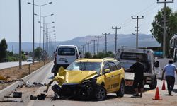 Mersin'de trafik kazasında 3'ü sağlık çalışanı 5 kişi yaralandı