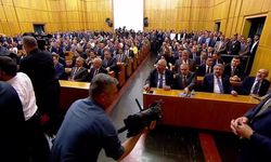 BAHÇELİ: “MEMUR MAAŞLARINA İLAVESİ PLANLANAN 8 BİN 77 LİRALIK SEYYANEN ARTIŞIN KÖK ÜCRETE VE AYNISIYLA EMEKLİ MAAŞLARINA YANSITILMASI BEKLENTİMİZ VE TALEBİMİZDİR”