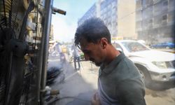 Iraklıların kavurucu sıcaklara karşı serinleme yöntemi "su püskürtmeli" vantilatörler