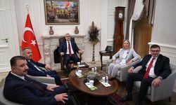 Çalışma ve Sosyal Güvenlik Bakanı Işıkhan, İzmir'de ziyaretlerde bulundu:
