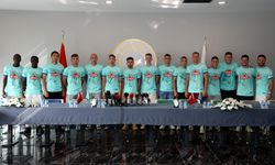 Çaykur Rizespor'da yeni transferler tanıtıldı