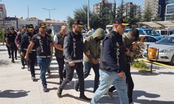 Niğde'de uyuşturucu operasyonunda gözaltına alınan şüphelilerden 20'si tutuklandı