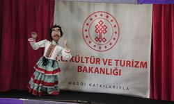 Pozantı'da çocuklar, Hacivat ve Karagöz gösterisiyle eğlendi