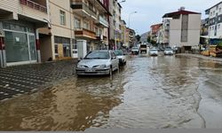 Tufanbeyli'de sağanak etkili oldu