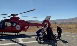 Van'da kırsal mahallede fenalaşan hasta ambulans helikopterle hastaneye ulaştırıldı