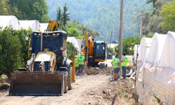 Kumluca’da kanalizasyon çalışması