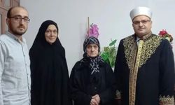 Gürcistanlı Anne ve Kızı Finike’de Müslüman Oldu