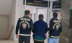 Antalya'da 53 Yıl Hapis Cezası ile Aranan Şahıs Yakalandı