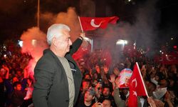 Başkan Mustafa Geyikçi, yeniden kazandı