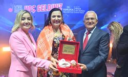 KUMLUCA’DA FESTİVAL FİNALİ  TUĞÇE KANDEMİR’LE YAPILDI